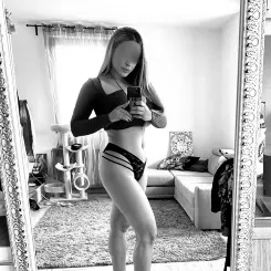Vivien, Szexpartner XIII. kerület, 29 év nő XIII. kerület Budapest Magyarország, +36706561232